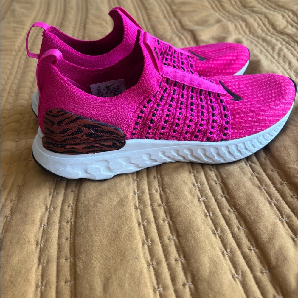 Nike Fuchsia Knit Sneakers